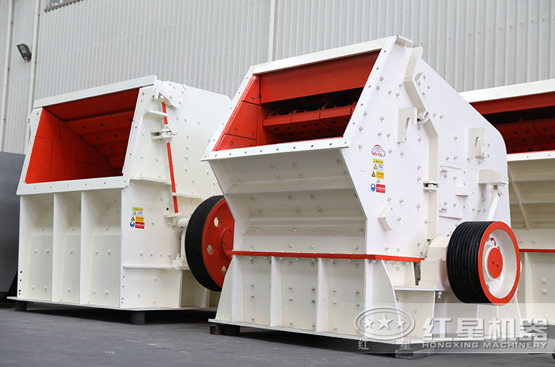 反擊破碎機(jī)實拍圖片 反擊破碎機(jī)實拍圖片