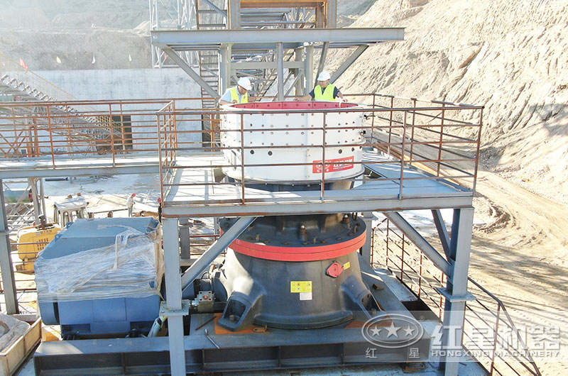 圓錐破碎機(jī)工作現(xiàn)場圖片 圓錐破碎機(jī)工作現(xiàn)場圖片