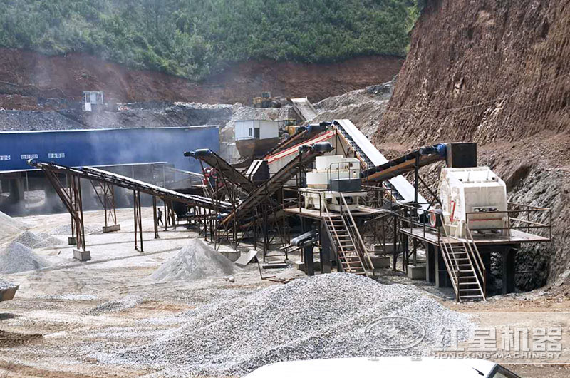 河北客戶時產300噸的制砂生產線