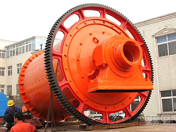 紅星機器褐鐵礦球磨機發(fā)貨現(xiàn)場