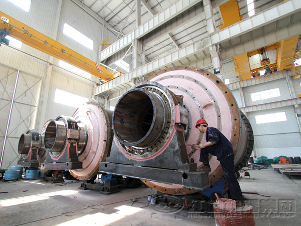 石膏粉球磨機生產制造