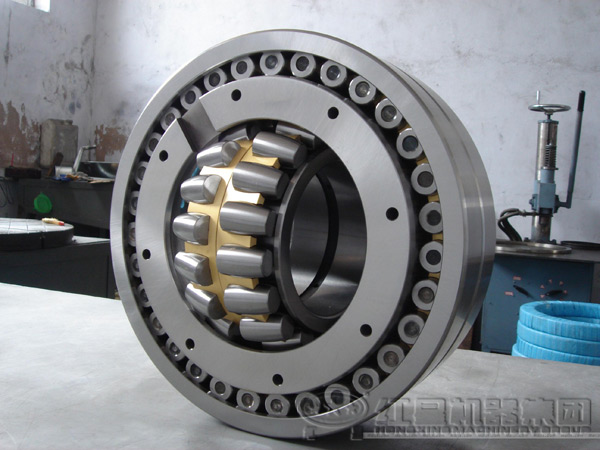 石英砂球磨機軸承