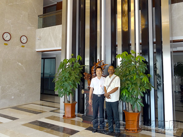 立式復(fù)合破碎機廠家