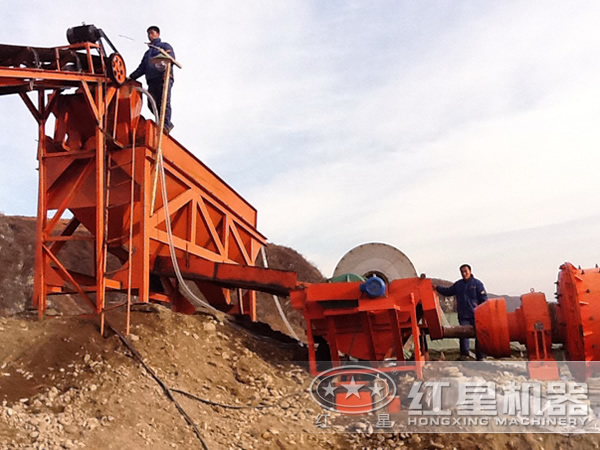 石英砂專用磁選機(jī)客戶現(xiàn)場(chǎng) 石英砂專用磁選機(jī)客戶現(xiàn)場(chǎng)