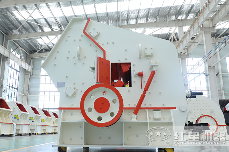 反擊式破碎機(jī)圖片 反擊式破碎機(jī)圖片