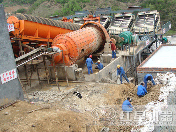 球磨機現(xiàn)場安裝圖 球磨機現(xiàn)場安裝圖