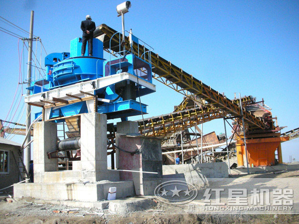 安山巖制砂機現(xiàn)場 安山巖制砂機現(xiàn)場