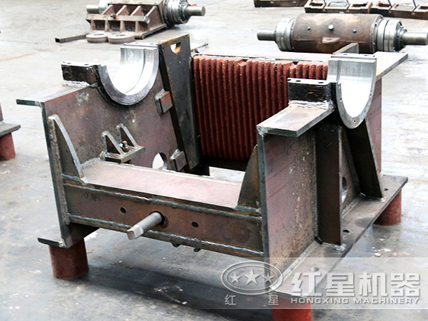 紅星機(jī)器礦石破碎機(jī)安裝圖片 紅星機(jī)器礦石破碎機(jī)安裝圖片