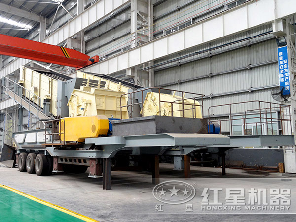 輪胎式車載移動(dòng)打石機(jī)車間圖 輪胎式車載移動(dòng)打石機(jī)車間圖