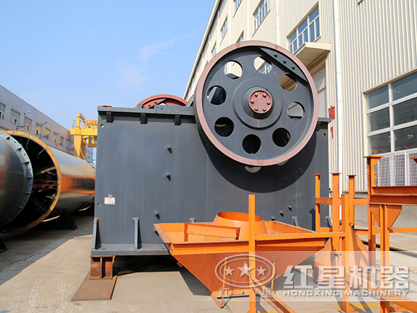 鄂式粗碎機 鄂式粗碎機