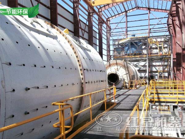 大型球磨機(jī)客戶現(xiàn)場