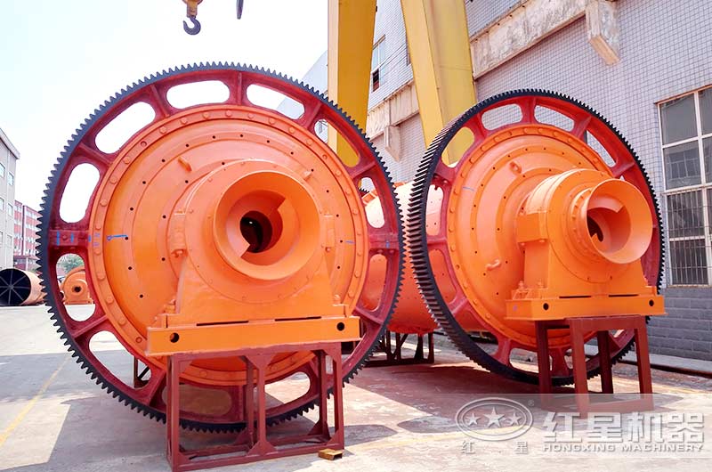 大型鐵礦石球磨機(jī)設(shè)備展示 大型鐵礦石球磨機(jī)設(shè)備展示