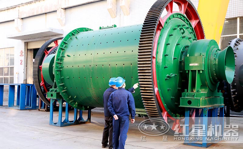 紅星機(jī)器專業(yè)球磨機(jī)技術(shù)人員可為您定制