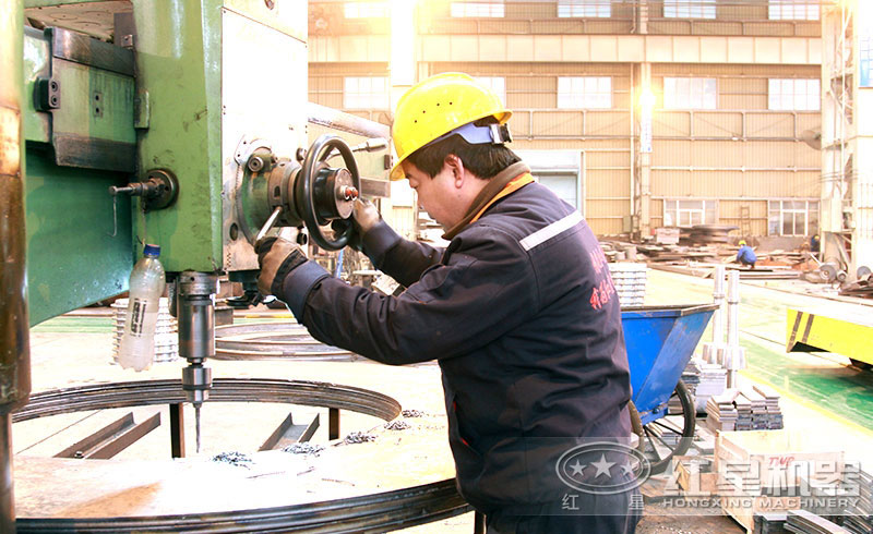 紅星移動(dòng)破車間作業(yè)現(xiàn)場(chǎng) 紅星移動(dòng)破車間作業(yè)現(xiàn)場(chǎng)