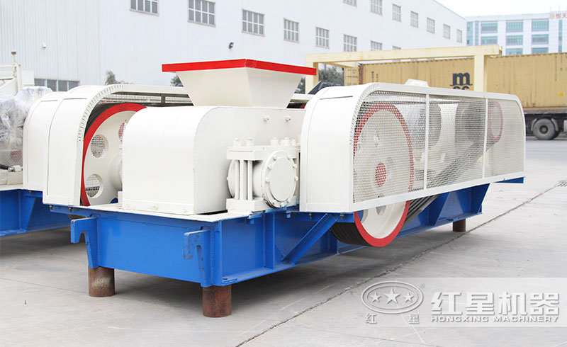 時(shí)產(chǎn)8噸對輥式制砂機(jī) 時(shí)產(chǎn)8噸對輥式制砂機(jī)