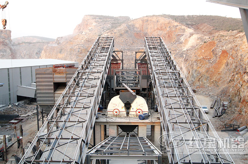 固定錘破安裝現(xiàn)場(chǎng) 固定錘破安裝現(xiàn)場(chǎng)