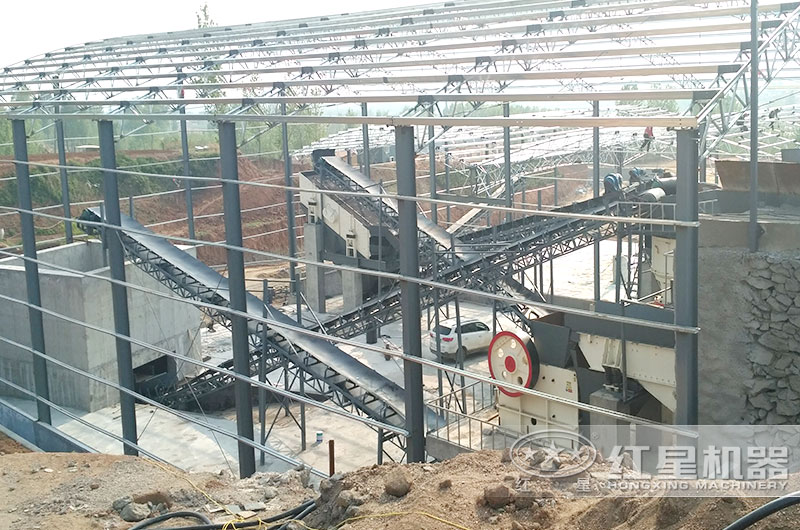 HD德版顎式破碎機(jī)現(xiàn)場實(shí)拍 HD德版顎式破碎機(jī)現(xiàn)場實(shí)拍