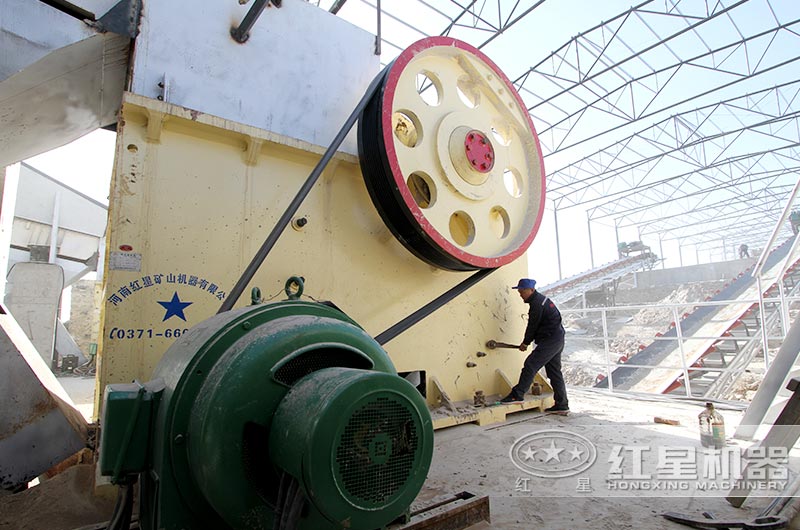 顎破機(jī)的現(xiàn)場(chǎng)安裝維護(hù)圖 顎破機(jī)的現(xiàn)場(chǎng)安裝維護(hù)圖