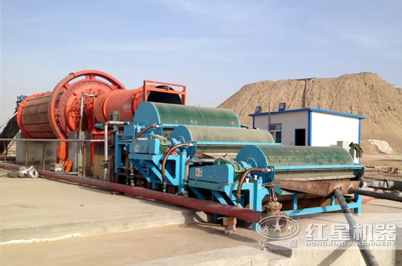 紅星干式鐵粉磁選機(jī)作業(yè)現(xiàn)場(chǎng) 紅星干式鐵粉磁選機(jī)作業(yè)現(xiàn)場(chǎng)