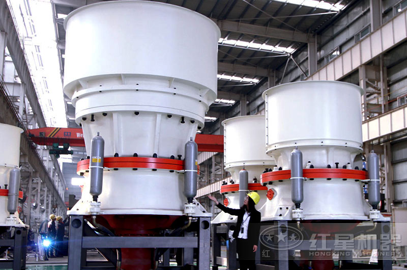 圓錐破碎機(jī)智能環(huán)保 圓錐破碎機(jī)智能環(huán)保