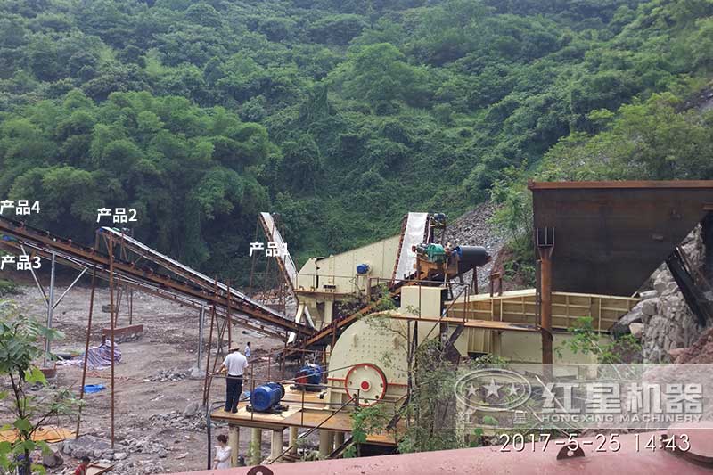 時產(chǎn)300噸重錘破現(xiàn)場實(shí)拍 時產(chǎn)300噸重錘破現(xiàn)場實(shí)拍