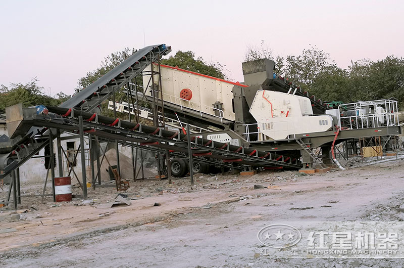 移動破碎機生產(chǎn)現(xiàn)場圖